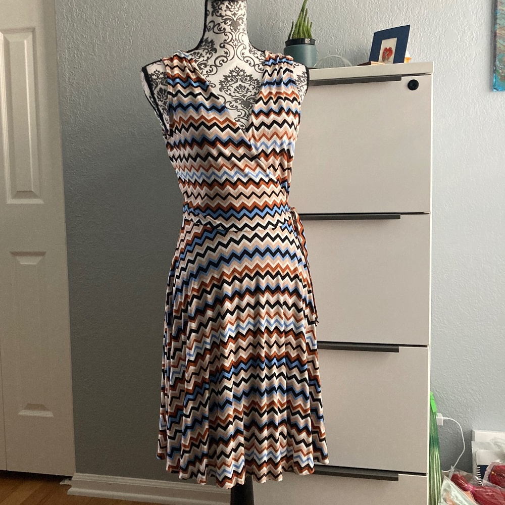 VENUS Wrap Dress multi-colored size small